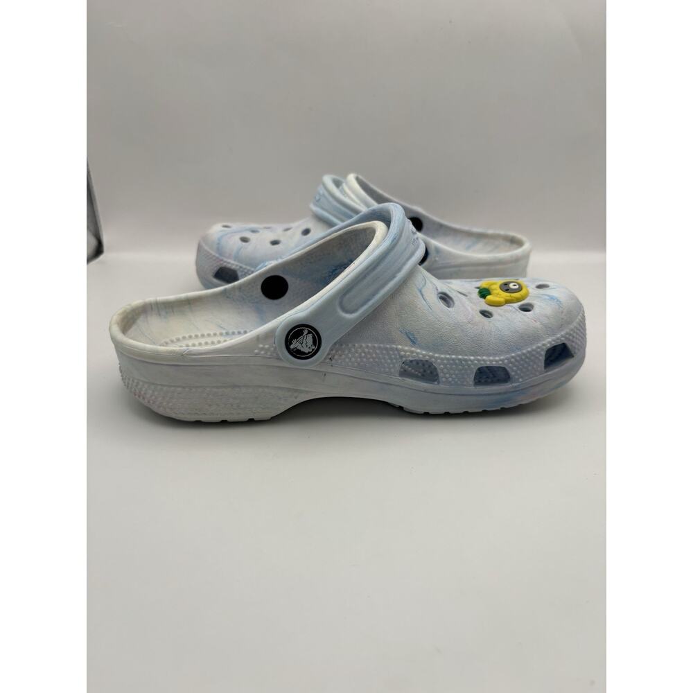 Crocs Classic Marbled Blue Clogs Women Size 6 - Picture 7 of 9